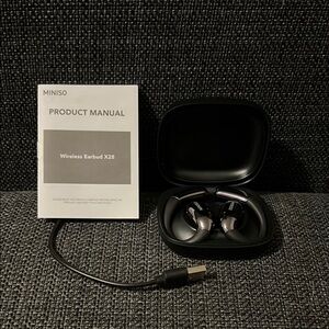 Miniso Wireless Earbuds X28 in Black